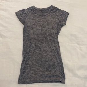 Swiftly Tech Short Sleeve Shirt 2.0 In Grey - Size 4